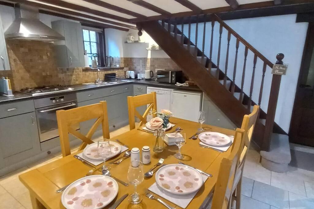 Peak District - 1 Harrow Cottage - Great Longstone 外观 照片