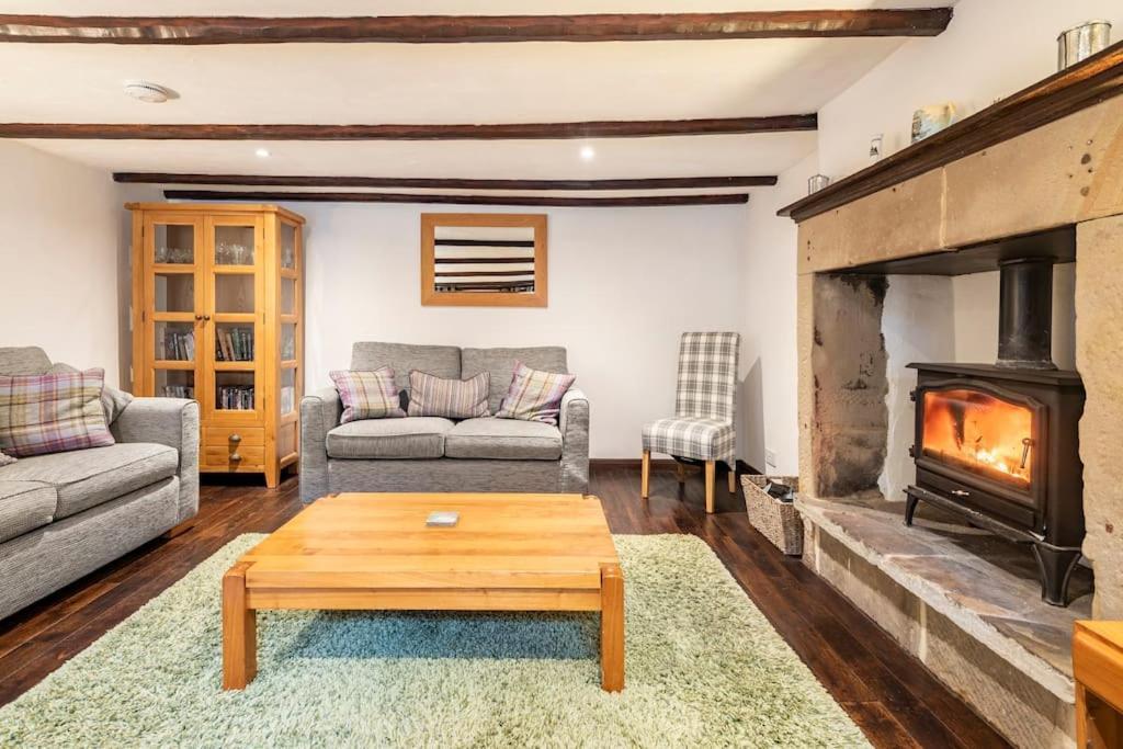 Peak District - 1 Harrow Cottage - Great Longstone 外观 照片